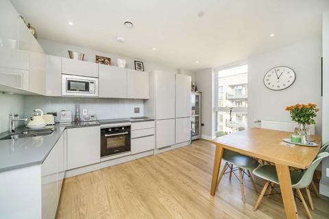 2 bedroom flat for sale, Plough Lane, London SW17