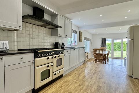 4 bedroom detached house for sale, Dolphins Barn & Building Plot, Trevone, PL28