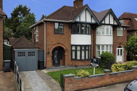 3 bedroom semi-detached house to rent, Henley Road, Leicester LE3