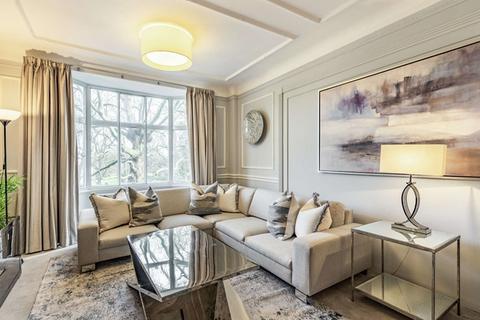 6 bedroom apartment to rent, Strathmore Court, NW8