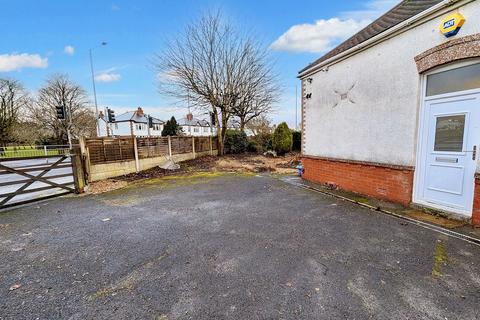 3 bedroom semi-detached house for sale, Blackpool Road, Ashton-On-Ribble, Preston, PR2 1JA