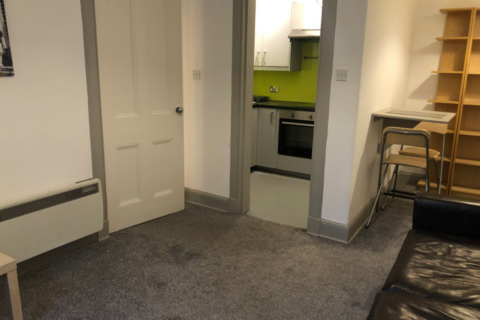 1 bedroom flat to rent, Wardlaw Street, Edinburgh EH11