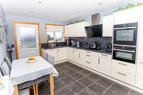 3 bedroom semi-detached bungalow for sale, Murkle View, Thurso, Highland. KW14 8DG