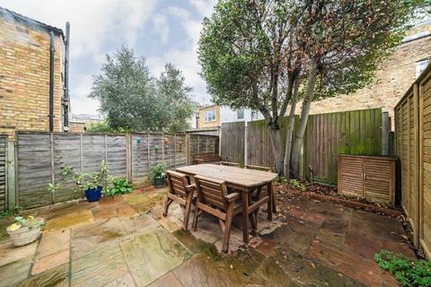 3 bedroom flat for sale, Kinnoul Road, London W6