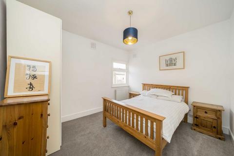 12b Spencer Road, London, W3 6DN