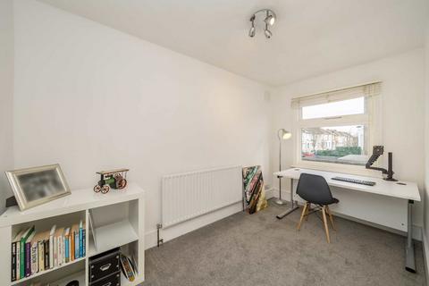 12b Spencer Road, London, W3 6DN