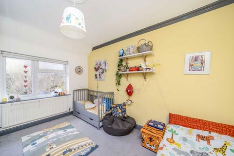 20 Bridge Avenue, London, W7 3DJ