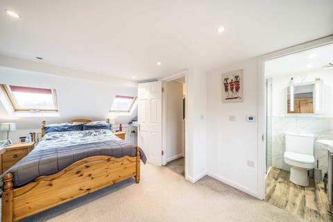 20 Bridge Avenue, London, W7 3DJ