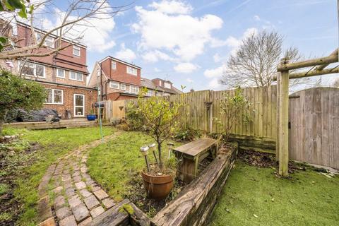 20 Bridge Avenue, London, W7 3DJ