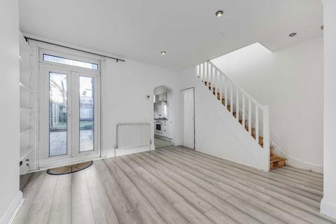 4 bedroom terraced house for sale, Framfield Road, London W7