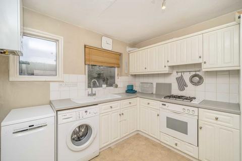 2 bedroom terraced house for sale, Cambridge Road, London W7