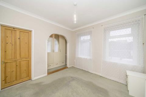 2 bedroom terraced house for sale, Cambridge Road, London W7