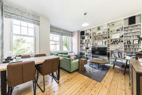 2 bedroom flat for sale, Balfour Road, London W13