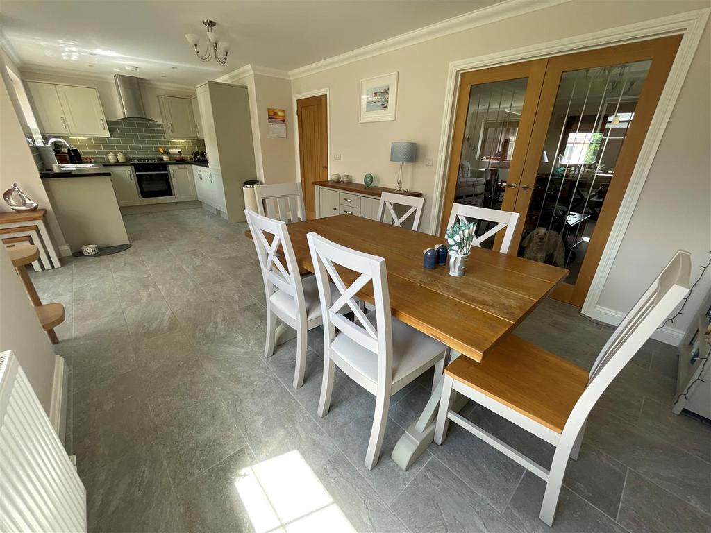 Open Kitchen Dining Family Room