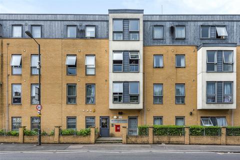 2 bedroom apartment for sale, Lavender Avenue, Mitcham CR4