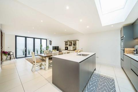 4 bedroom terraced house for sale, Whittlebury Mews West, London NW1