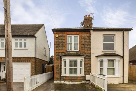 3 bedroom semi-detached house to rent, Tolworth Park Road, Surbiton KT6