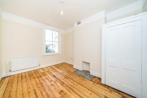 5 bedroom terraced house to rent, Fentiman Road, London SW8