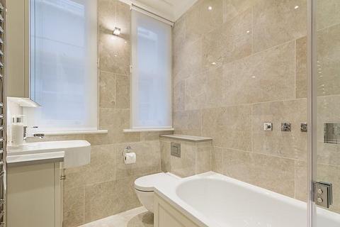 3 bedroom flat to rent, Kings Road, London, SW3