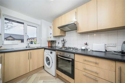 1 bedroom flat to rent, Mornington Road, London SE8