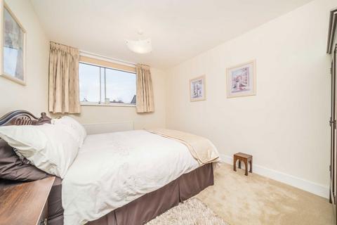 2 bedroom flat to rent, Anglesea Road, Kingston Upon Thames KT1