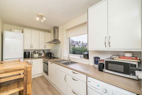 2 bedroom flat for sale, Gordon Road, London W5