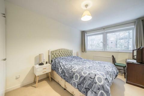 2 bedroom flat for sale, Gordon Road, London W5