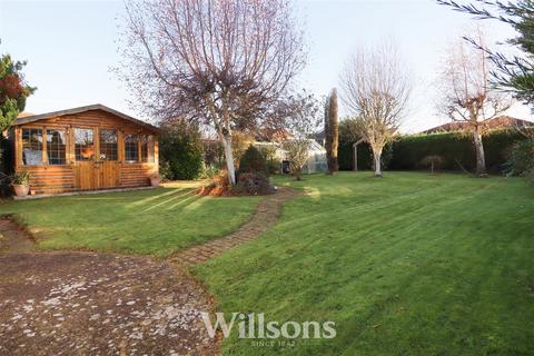 2 bedroom detached bungalow for sale, Station Road, Willoughby, Alford