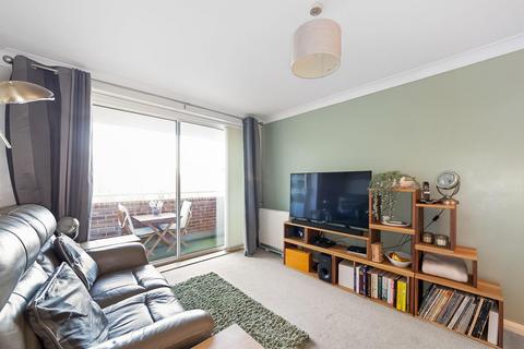 2 bedroom apartment for sale, Overhill Road, East Dulwich, London, SE22