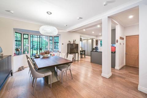 4 bedroom semi-detached house for sale, Blandford Close, Hampstead Garden Suburb, London, N2