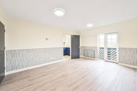 2 bedroom flat for sale, Swan Drive, Edgware, London, NW9