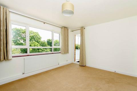 1 bedroom flat to rent, Dove Park, Hatch End, Pinner, HA5