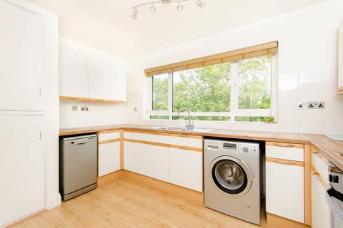 1 bedroom flat to rent, Dove Park, Hatch End, Pinner, HA5