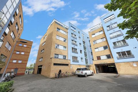 2 bedroom apartment for sale, Miles Close, London SE28