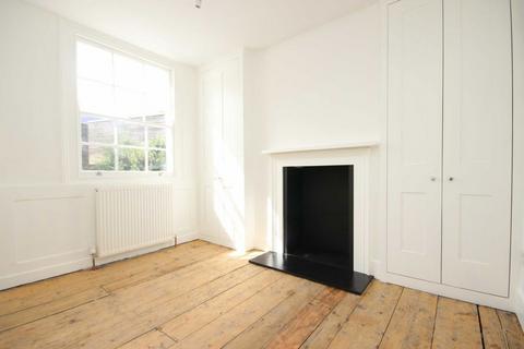 4 bedroom detached house to rent, Skelwith Road, London W6