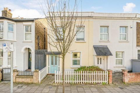 2 bedroom end of terrace house for sale, Hartfield Crescent, London SW19