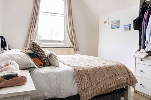 1 bedroom flat to rent, Parklands, Surbiton KT5