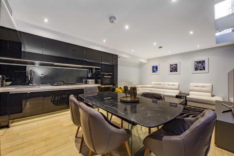 3 bedroom house for sale, Halliford Street, London N1