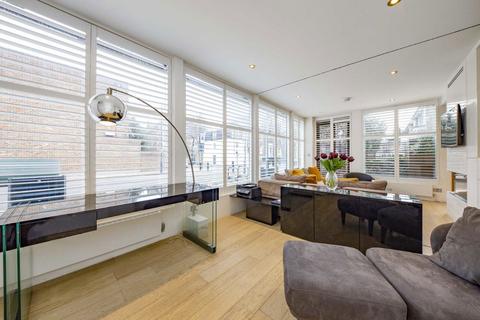 3 bedroom house for sale, Halliford Street, London N1