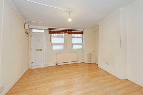 Studio for sale, Benwell Road, London N7