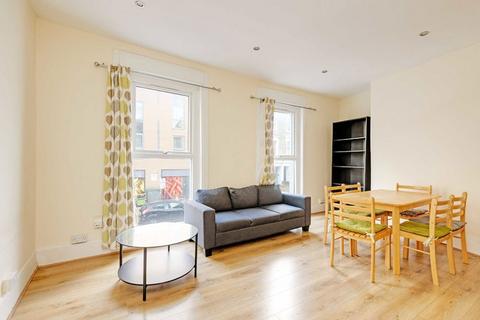 3 bedroom flat for sale, Benwell Road, London N7