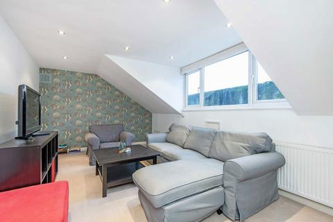 2 bedroom flat for sale, Grosvenor Avenue, London N5