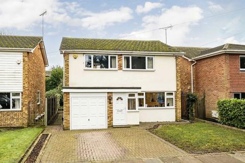 3 bedroom detached house for sale, Wensleydale Gardens, Hampton TW12