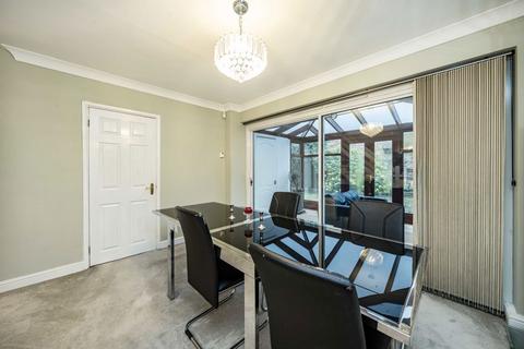 3 bedroom detached house for sale, Wensleydale Gardens, Hampton TW12