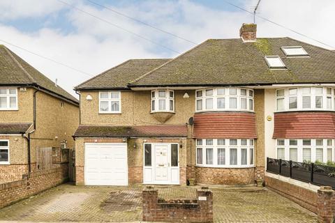 4 bedroom house for sale, Percy Road, Hampton TW12