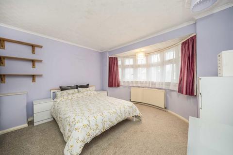 4 bedroom house for sale, Percy Road, Hampton TW12