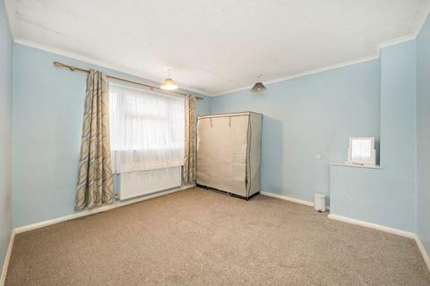 4 bedroom house for sale, Percy Road, Hampton TW12