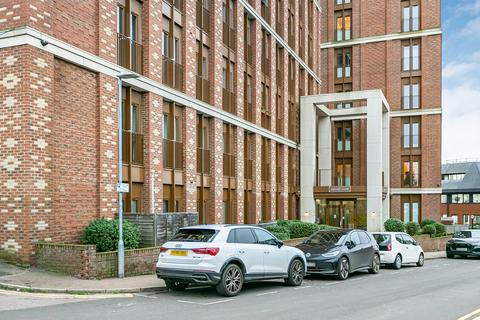 1 bedroom flat for sale, Ziggurat House, St Albans, AL1