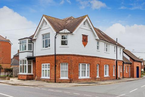 2 bedroom end of terrace house for sale, 10 Apex Cottage, Main Road, Edenbridge