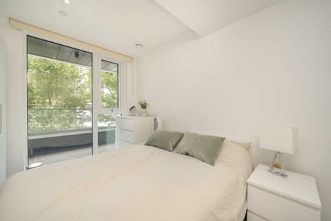 1 bedroom flat to rent, Lillie Square, London SW6